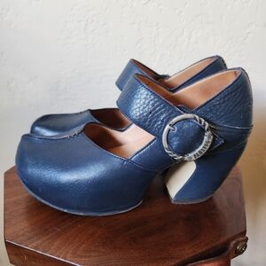 John Fluevog Prepare Leader Navy Leather Platform Maryjanes 10